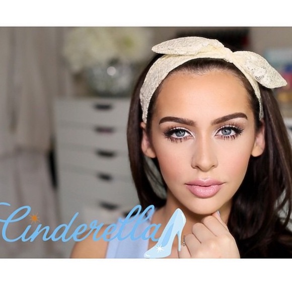 🌟LE🌟MAC X Cinderella Collection Lustre Lipstick in Free As A Butterfly - Picture 9 of 14